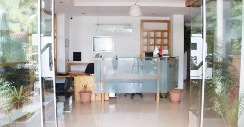 Bermon Hotel 티라나 알바니아