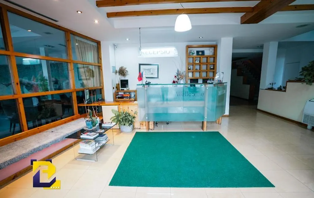 Bermon Hotel 티라나 알바니아