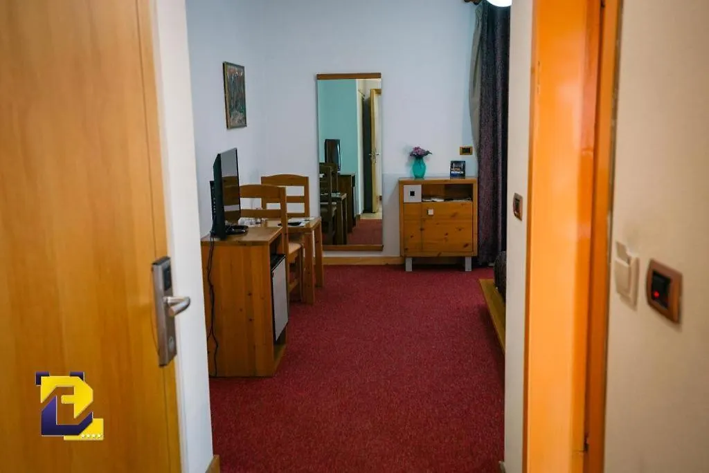 ****  Bermon Hotel 티라나 알바니아