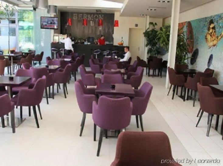 Bermon Hotel 티라나